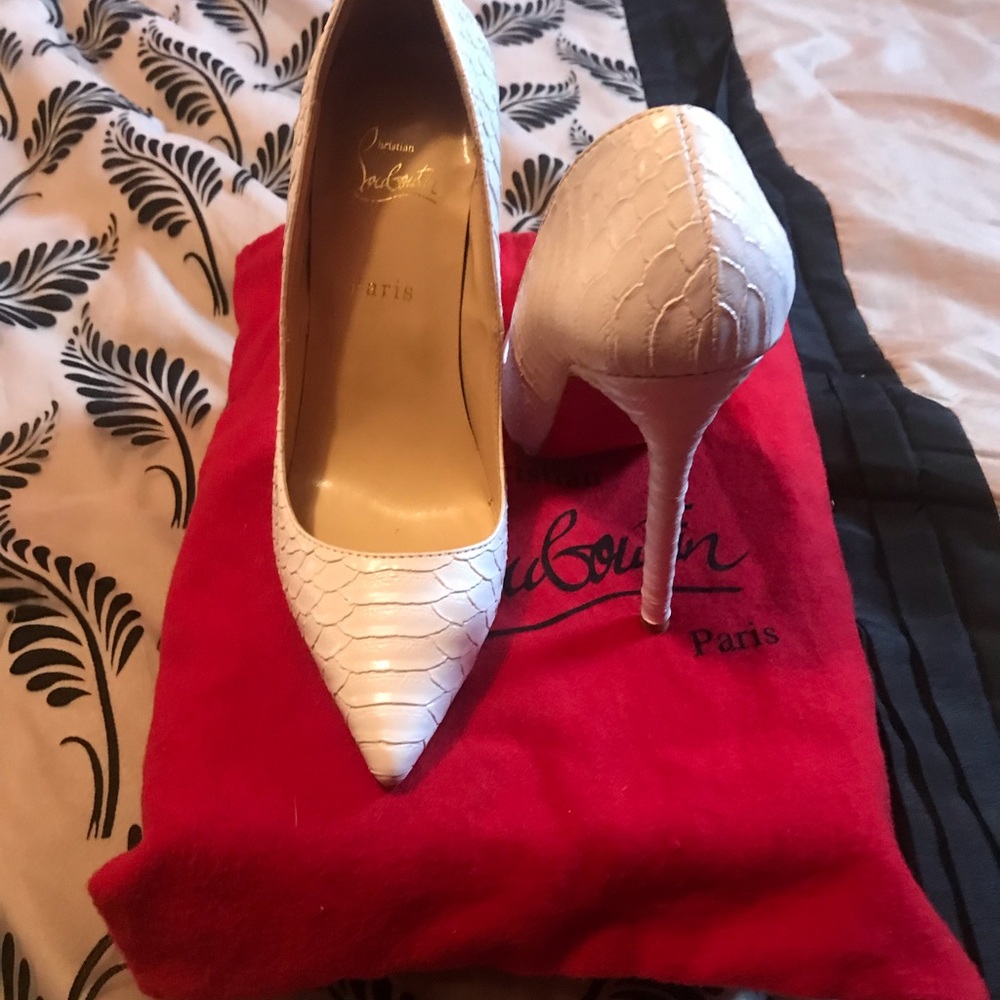 White Python Christian Louboutin 👠